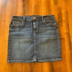 White House Black Market Mini Skirt 10 Blue Denim Embroidered Beaded Pockets